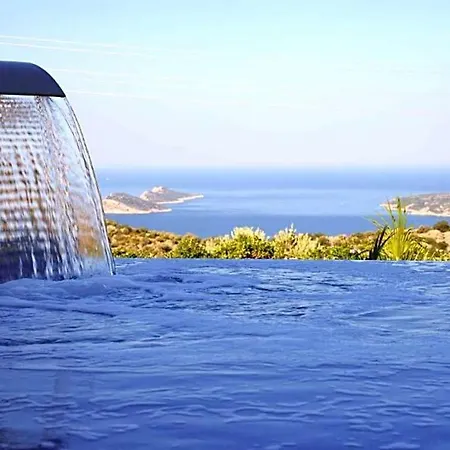Sleeps 8 Pool Air Con Wifi *