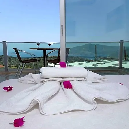 Sleeps 8 Pool Air Con Wifi Villa *