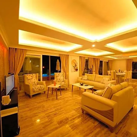 Villa Sleeps 8 Pool Air Con Wifi Kalkan